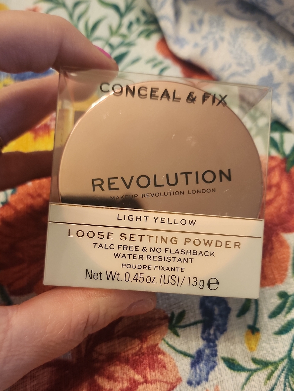 Revolution Conceal & Fix Loose Setting Powder - Light Yellow